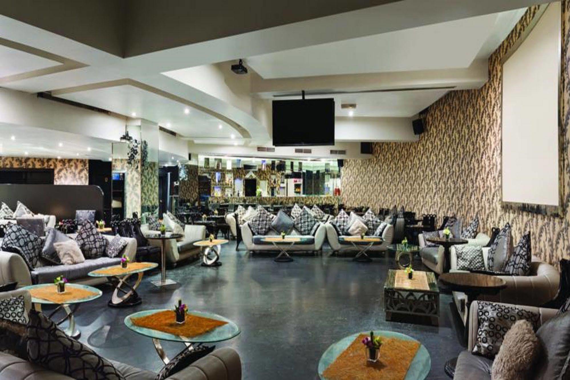 Happy Days Hotel Manama Exterior foto